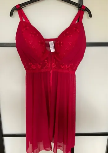 Nuisette rouge Lascana