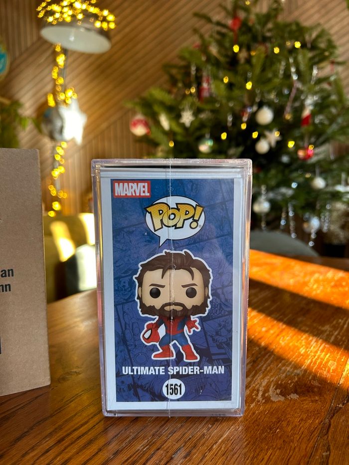 Funko Pop! Ultimate Spider-man n°1561 - Avec Pop! Protection - photo numéro 4