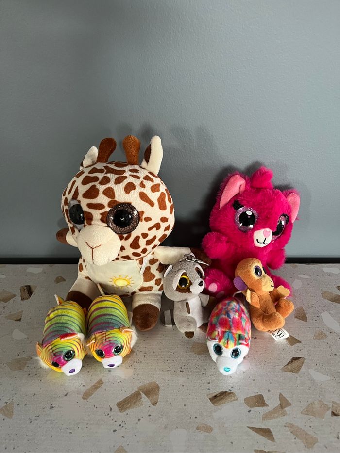 Lot peluches aux yeux qui brillent