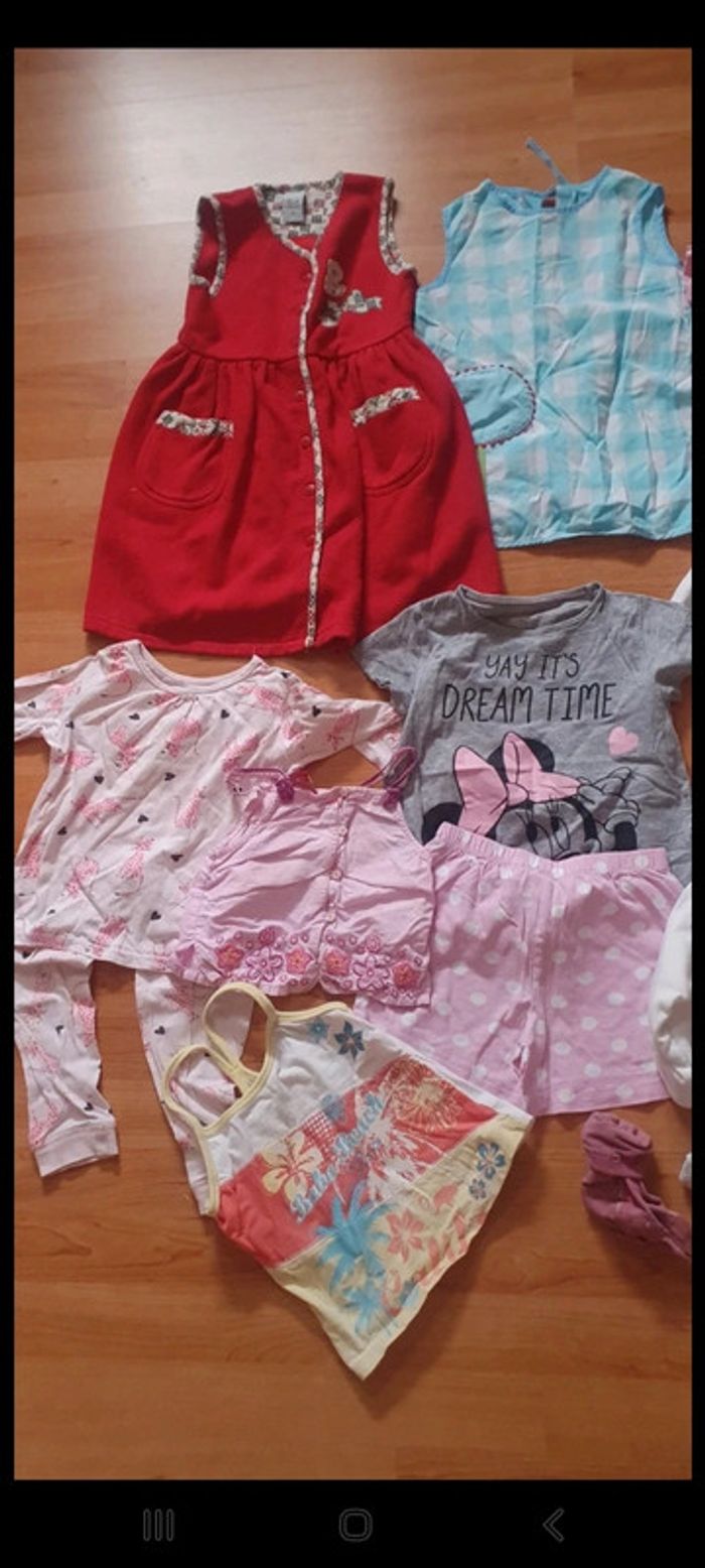 Lot 3/4 ans - photo numéro 2