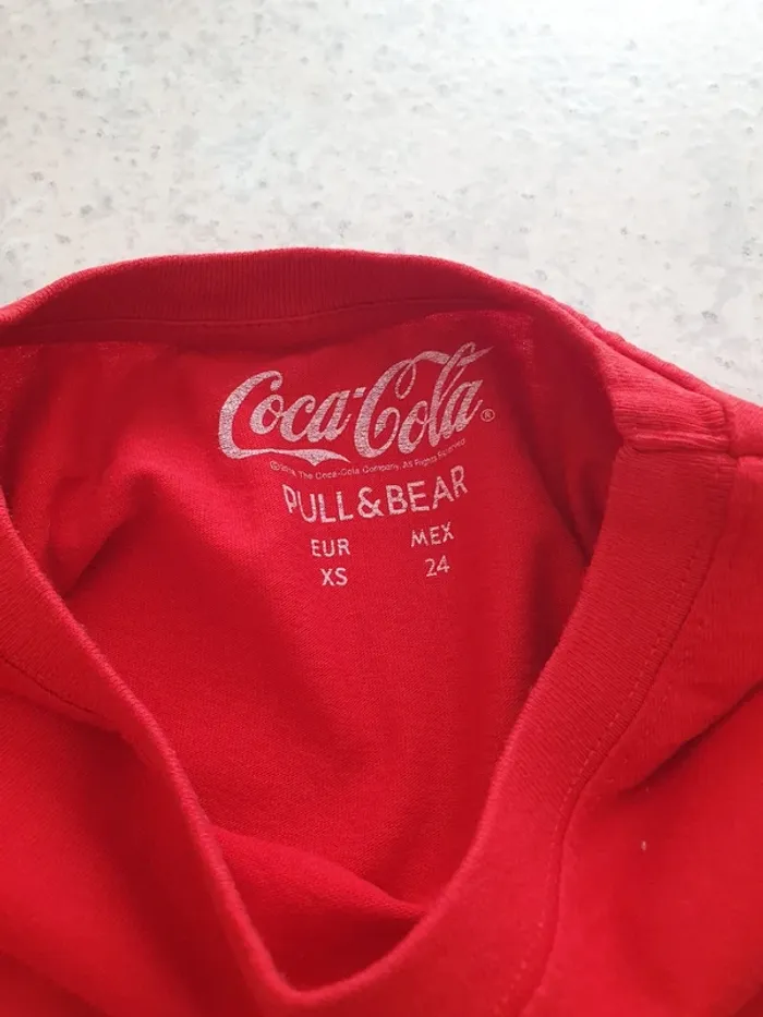 Tee shirt coca cola pull and bear - photo numéro 3