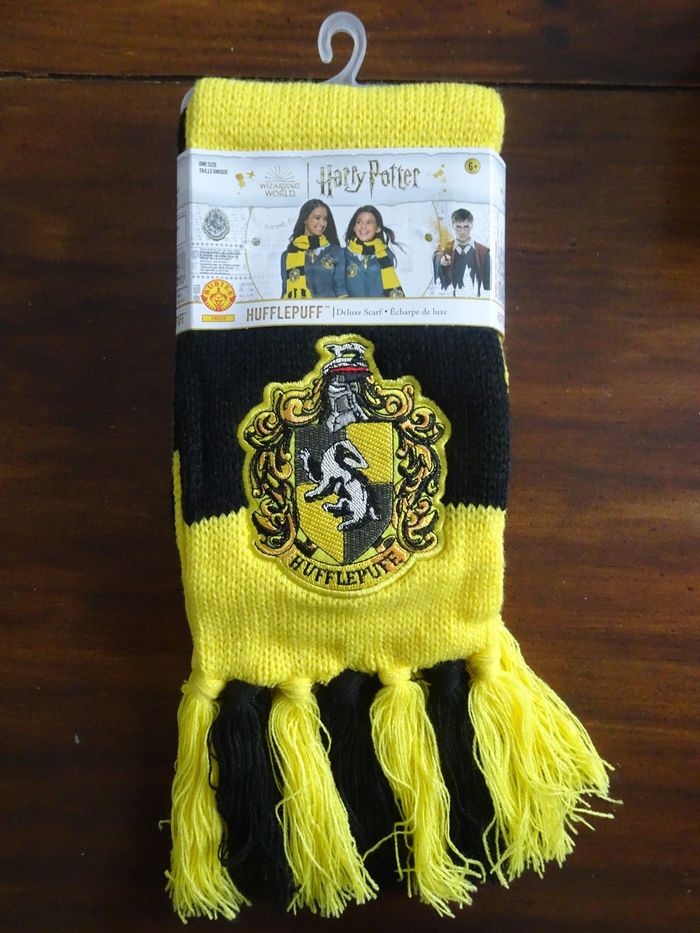 Harry Potter Echarpe de Luxe Poufsouffle NEUVE