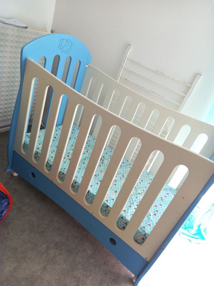 Lit a bareaux et rous