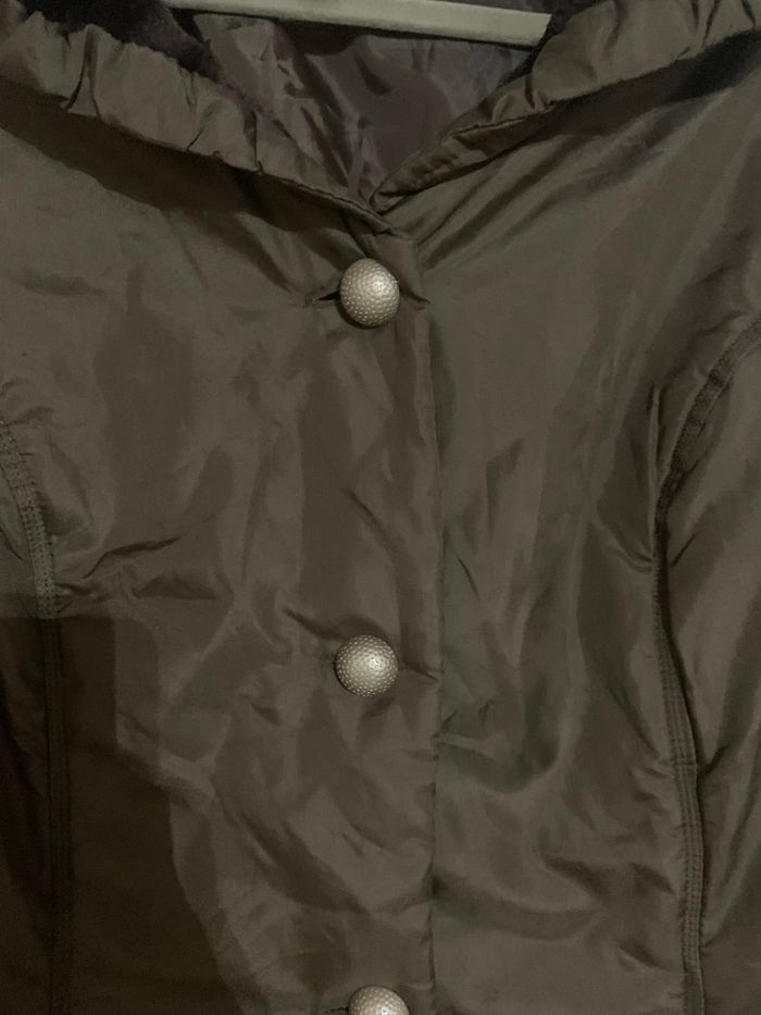 Blouson kaki taille 50/52 très bon état col fausse fourrure détachable