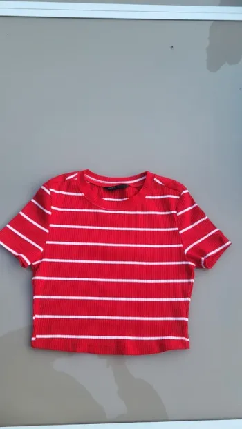 Tee-shirt rayé rouge et blanc xs