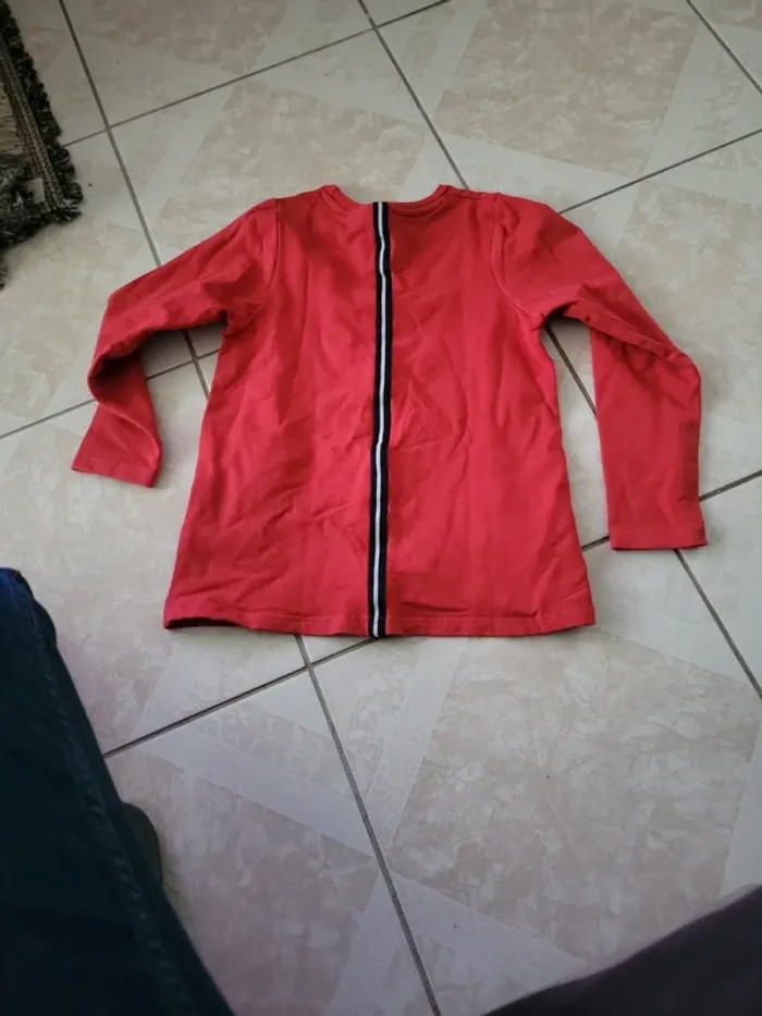 Pull taille 9/10 ans - photo numéro 4