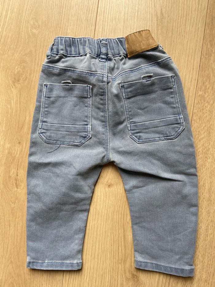 Tenue jean bleu clair Zara et haut Tape à l’œil 12 mois - photo numéro 6