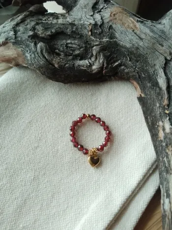 Bague en pierres de grenat naturelles
