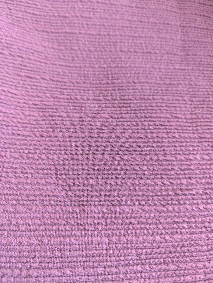 Jupe moulante bordeaux texturée neuve - photo numéro 2