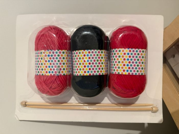 Pelotes de laine - Loisirs créatifs - photo numéro 2