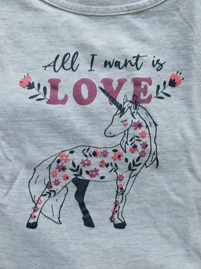 Tee-shirt manche courte fille 6 ans - photo numéro 4