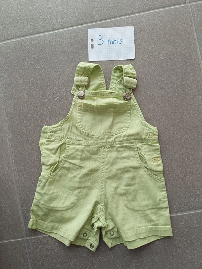 Lot 13 vêtements garçon et 3 accessoires - photo numéro 7