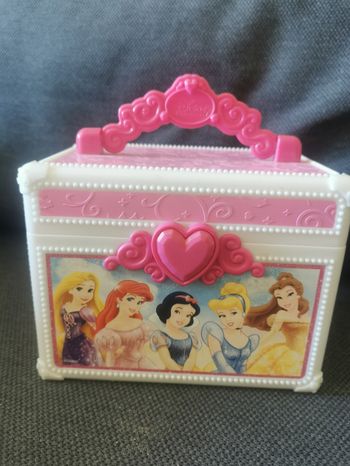 Boîte à bijoux princesses Disney