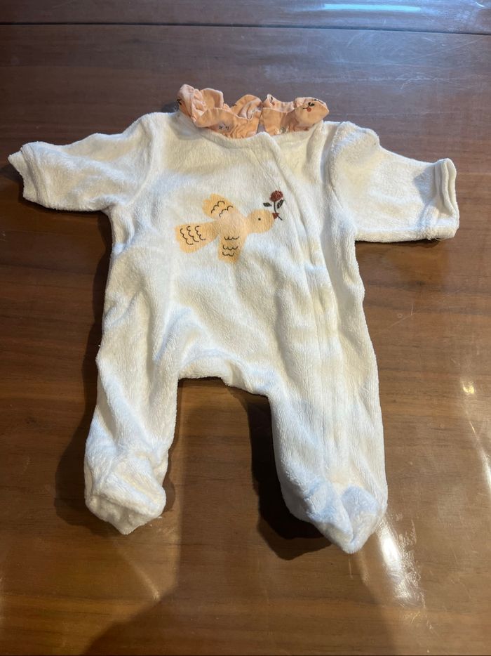 Lot pyjama naissance avec gilet - photo numéro 2