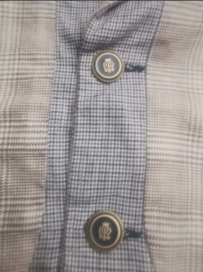 Superbe veste IKKS t.4 ans - photo numéro 6