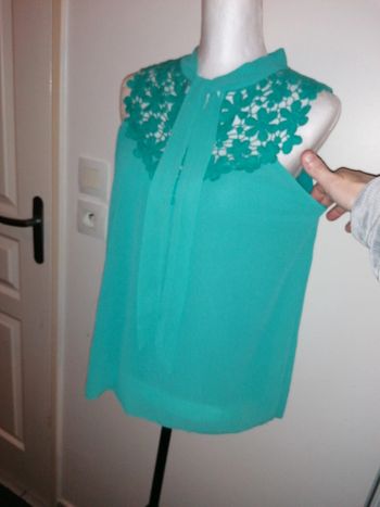 Magnifique blouse vert eau