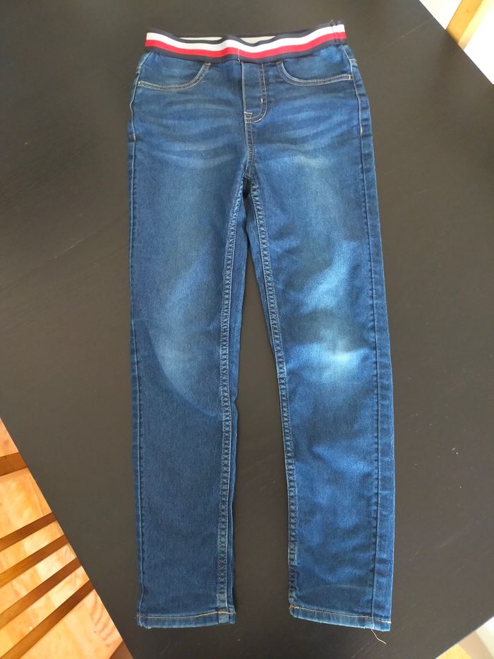 Jean slim Tommy Hilfiger taille 8-10 ans