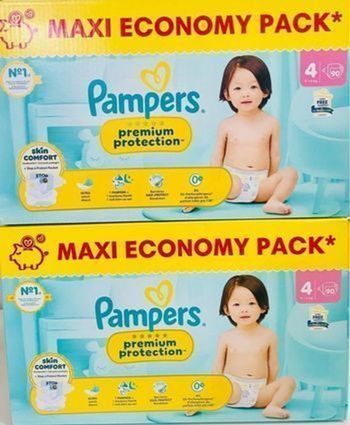 Pampers première protection lot de 2 neuf avec étiquette taille 4 /180 couche