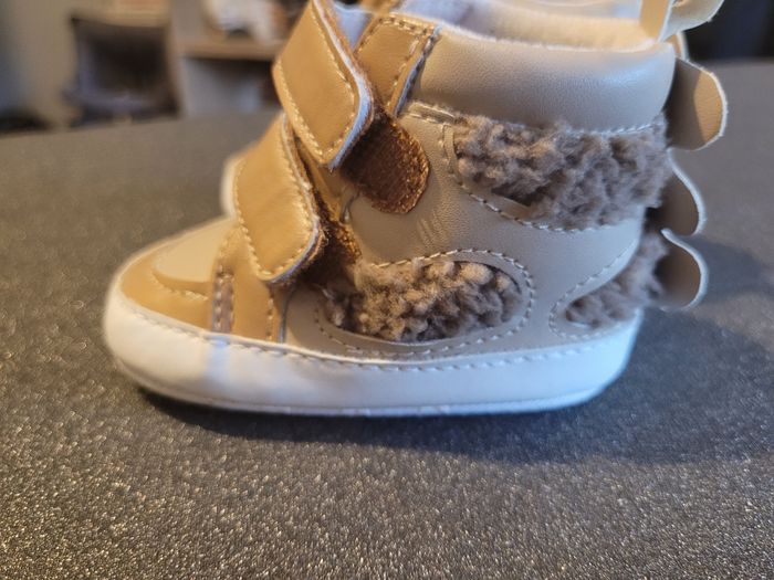 Petit chausson basket - photo numéro 2