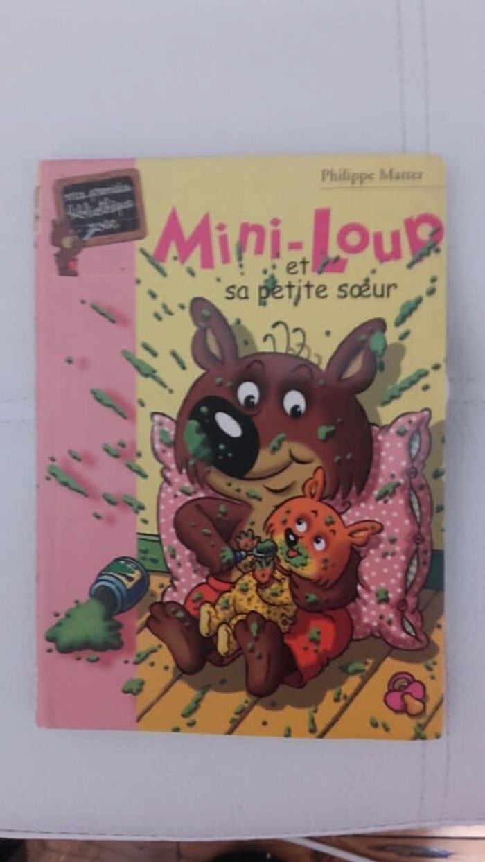 Livres Charlotte aux fraises et Mini-loup et sa petite soeur - photo numéro 3