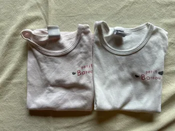 Lot 2 maillots de corps