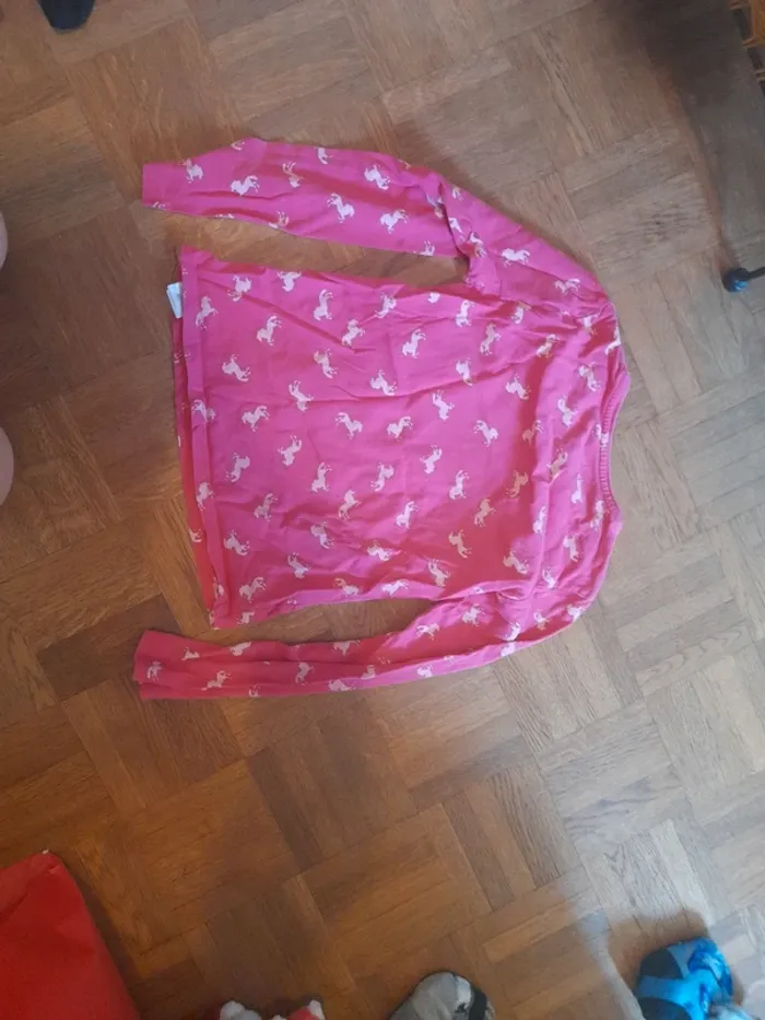 T.shirt Primark 8 9 ans - photo numéro 4
