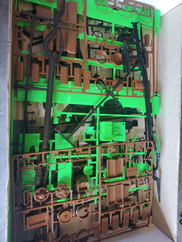 Vends bus Renault vintage au 1/24. - photo numéro 6