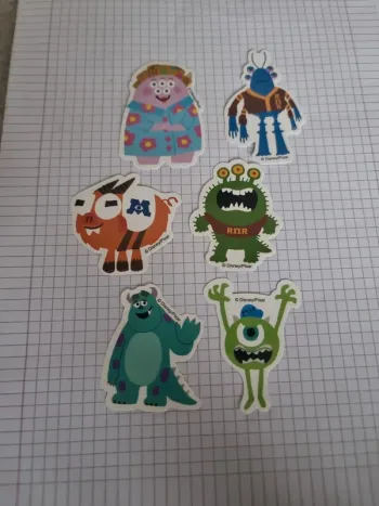 Lot d'autocollants thème pixar monstre et compagnie  (lot F)