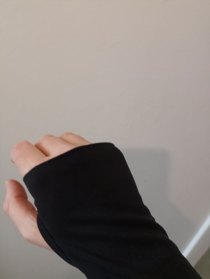 Gilet de sport noir élégant et fonctionnel - Idéal pour vos entraînements ! - photo numéro 8