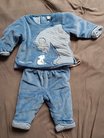 Ensemble et/ou pyjama 3 mois
