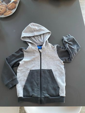 Gilet adidas 4-5 ans