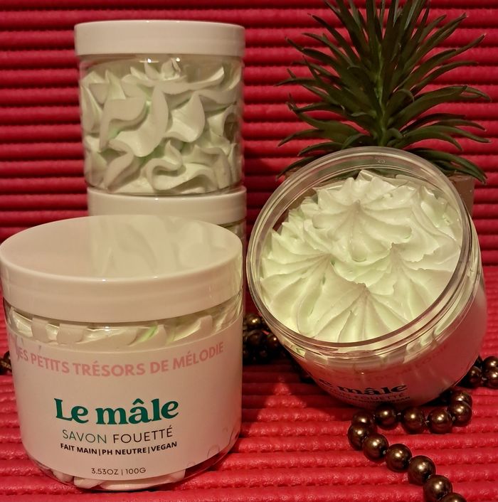 Chantilly de douche (savon fouetté) Le Mâle inspiré de Jean Paul Gaultier.