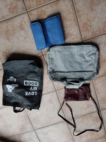 lot de divers sacs 4