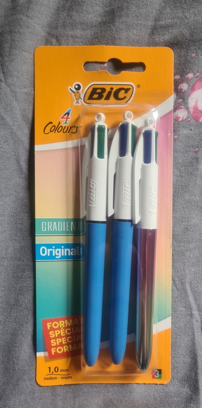 Lot de 3 stylos 4 couleurs NEUFS