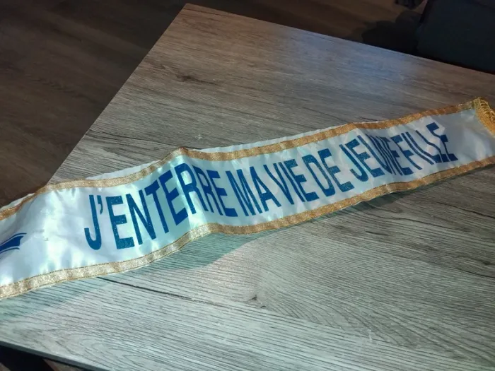 Écharpe EVJF - photo numéro 2