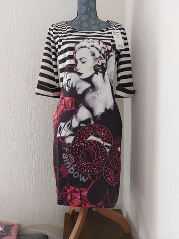 *Robe Desigual Taille L - NEUVE
