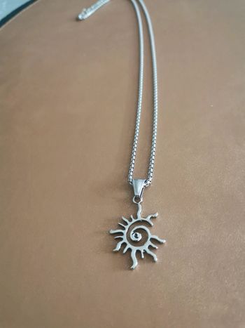 Collier et pendentif spirituel spirale éternelle