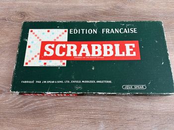 Scrabble jeu de société complet