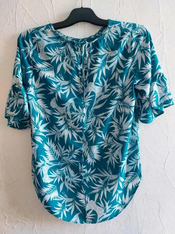 Blouse motif feuillage bleu et blanc Taille 38 - photo numéro 3