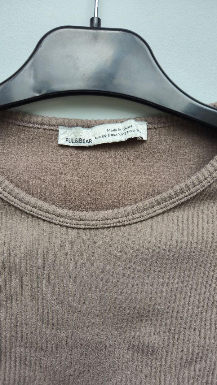 Lot de 2 tee shirt court pull & bear - photo numéro 5