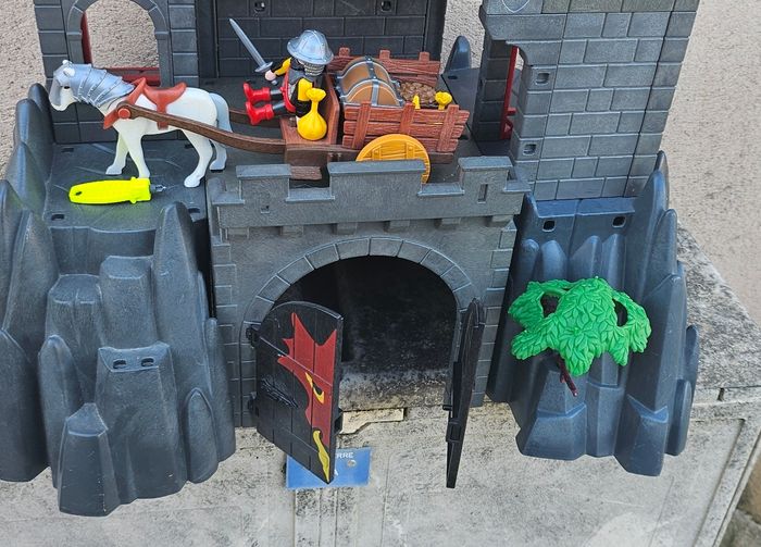 Châteaux playmobil chevalier - photo numéro 10