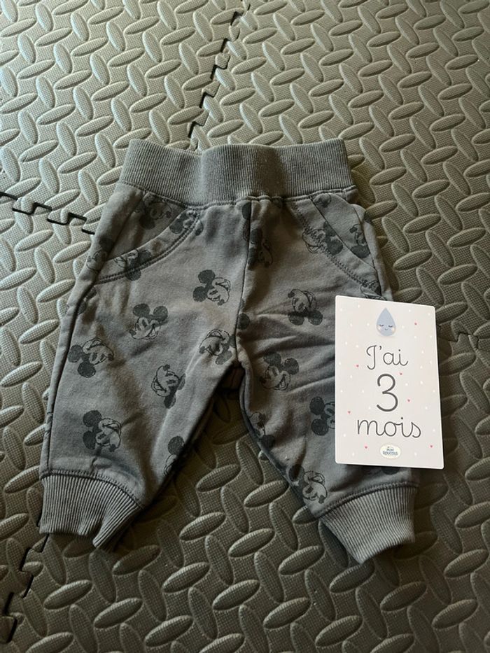 Jogging gris Disney Baby Mickey 3M