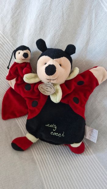 Marionnette Lady coccinelle doudou et cie
