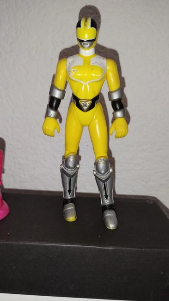 Figurine Power Rangers Time Force Katie Walker Bandai 2000 figure yellow jaune