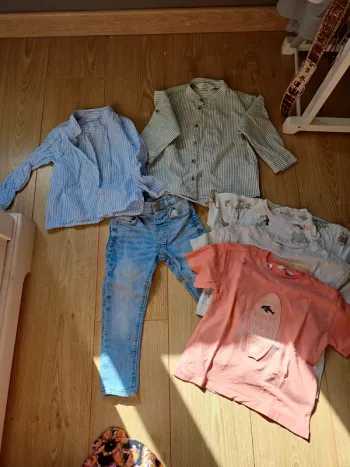 Lot vêtements 3 / 4 ans