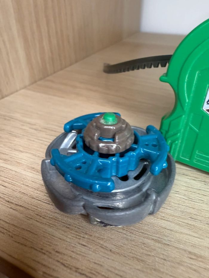 Grand cetus vert recolor toupie beyblade métal fusion - photo numéro 3