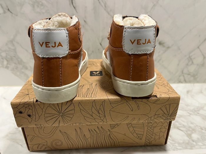 Baskets Veja 22 - photo numéro 2