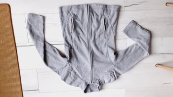 Vêtement femme veste type polaire grise Décathlon taille S