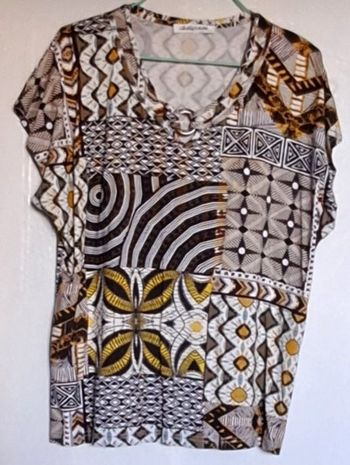 Haut Christine Laure taille 4 très bon état