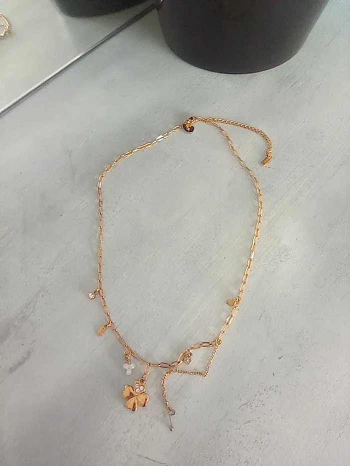 Collier doré avec pendentifs, Lovisa - photo numéro 3